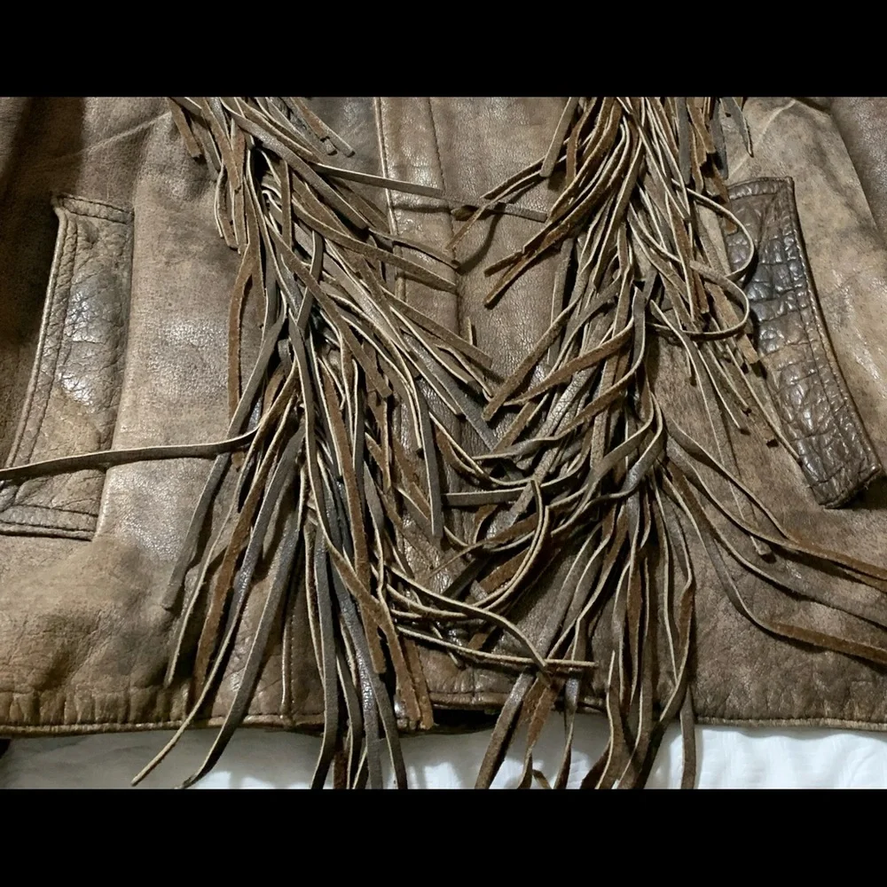 Unisex leather jacket size large - Picture 4 of 13